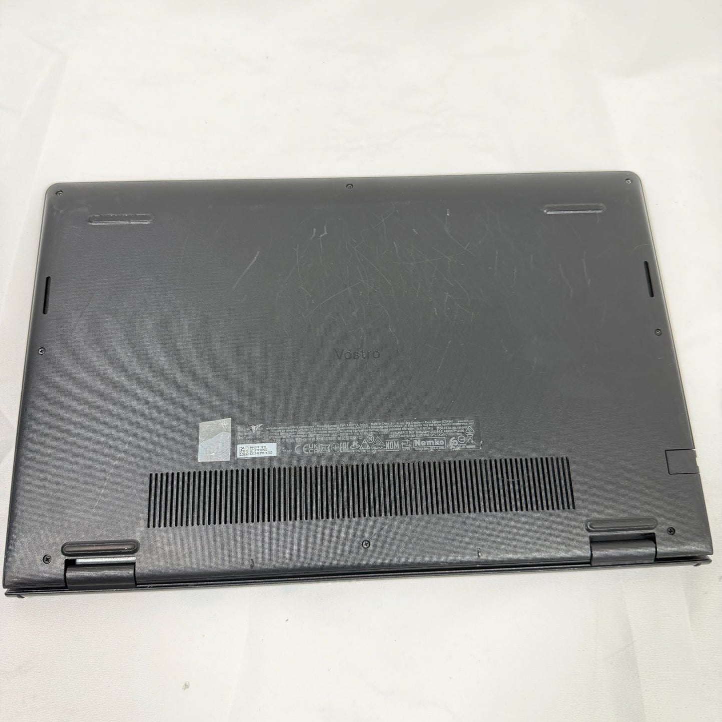 【傷、ACアダプター部分破損あり（充電可能）】【初期不良1週間対応】DELL Vostro 15 3530 / Core i5 1335U / 16GB / 1TB