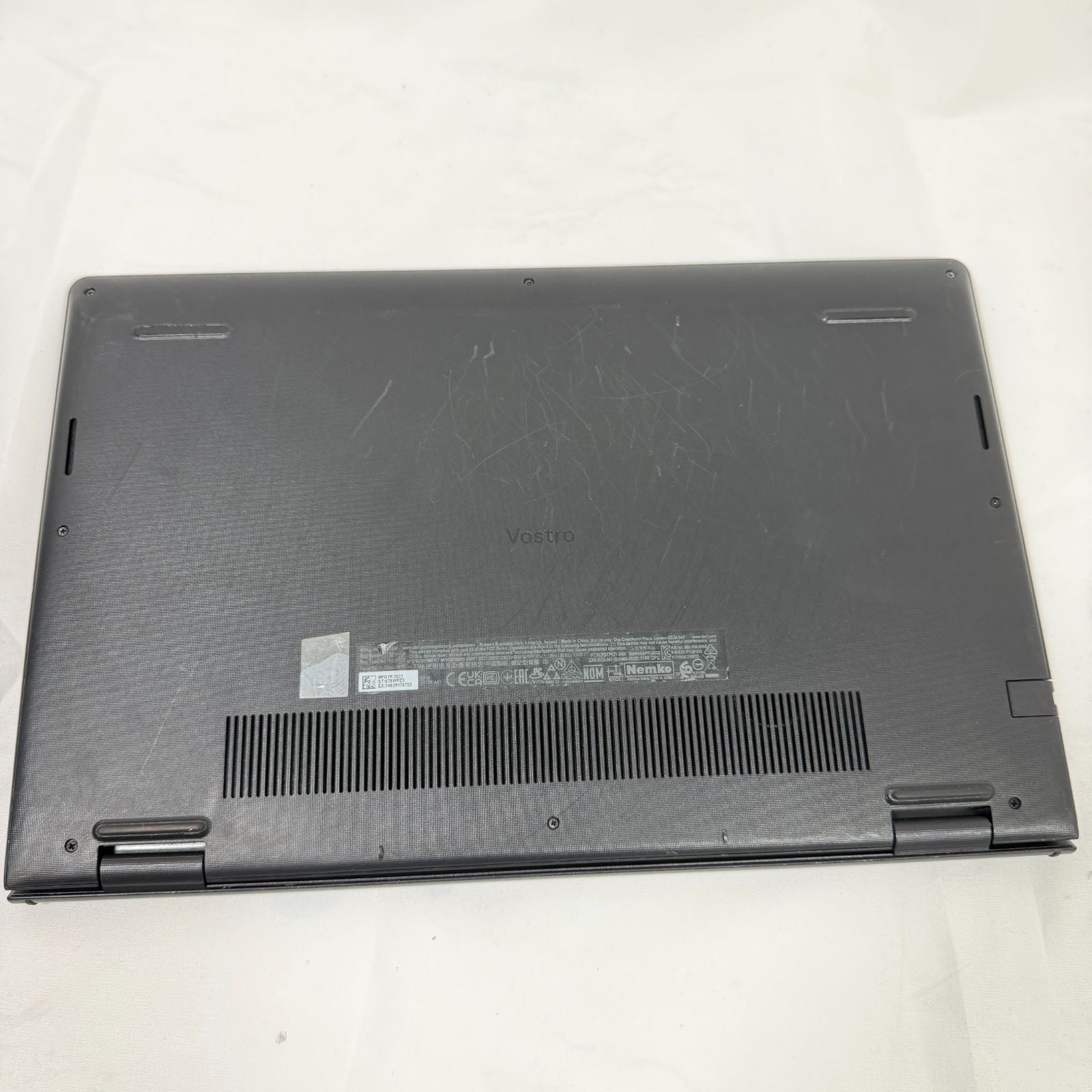 【傷、ACアダプター部分破損あり（充電可能）】【初期不良1週間対応】DELL Vostro 15 3530 / Core i5 1335U / 16GB / 1TB