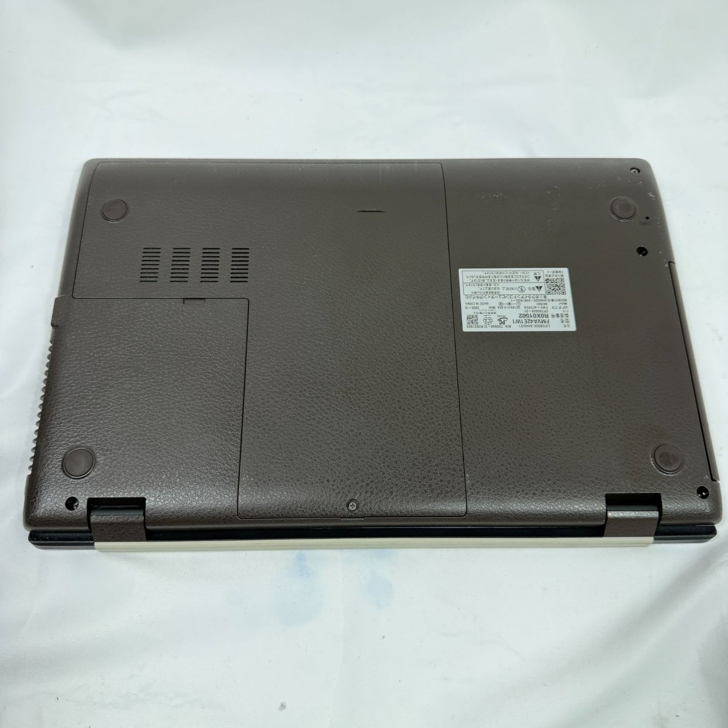 【良品】【初期不良1週間対応】Fujitsu FMV LIFEBOOK AH42/E1 / Athlon Gold 3150U / 4GB / 256GB