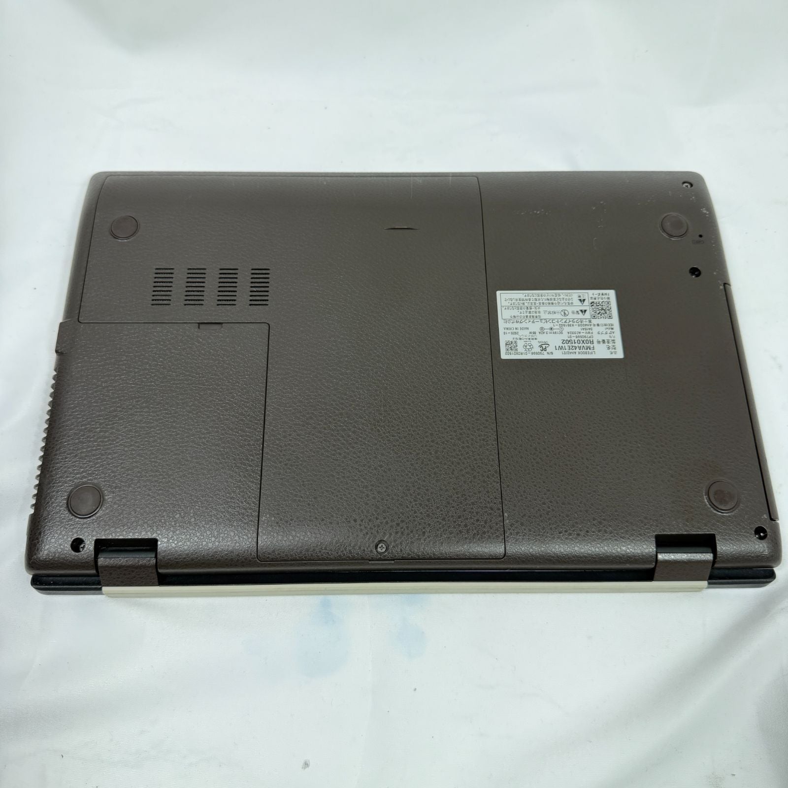 【良品】【初期不良1週間対応】Fujitsu FMV LIFEBOOK AH42/E1 / Athlon Gold 3150U / 4GB / 256GB