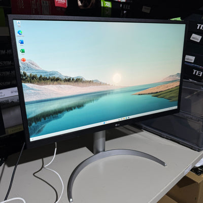 LG 4Kモニター 27UP550N-W 27型②