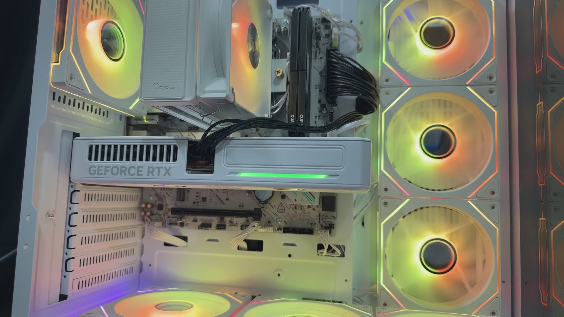 RX9070搭載ゲーミングPC Ryzen 7 5700X｜NeoPrism ホワイト｜TITAN